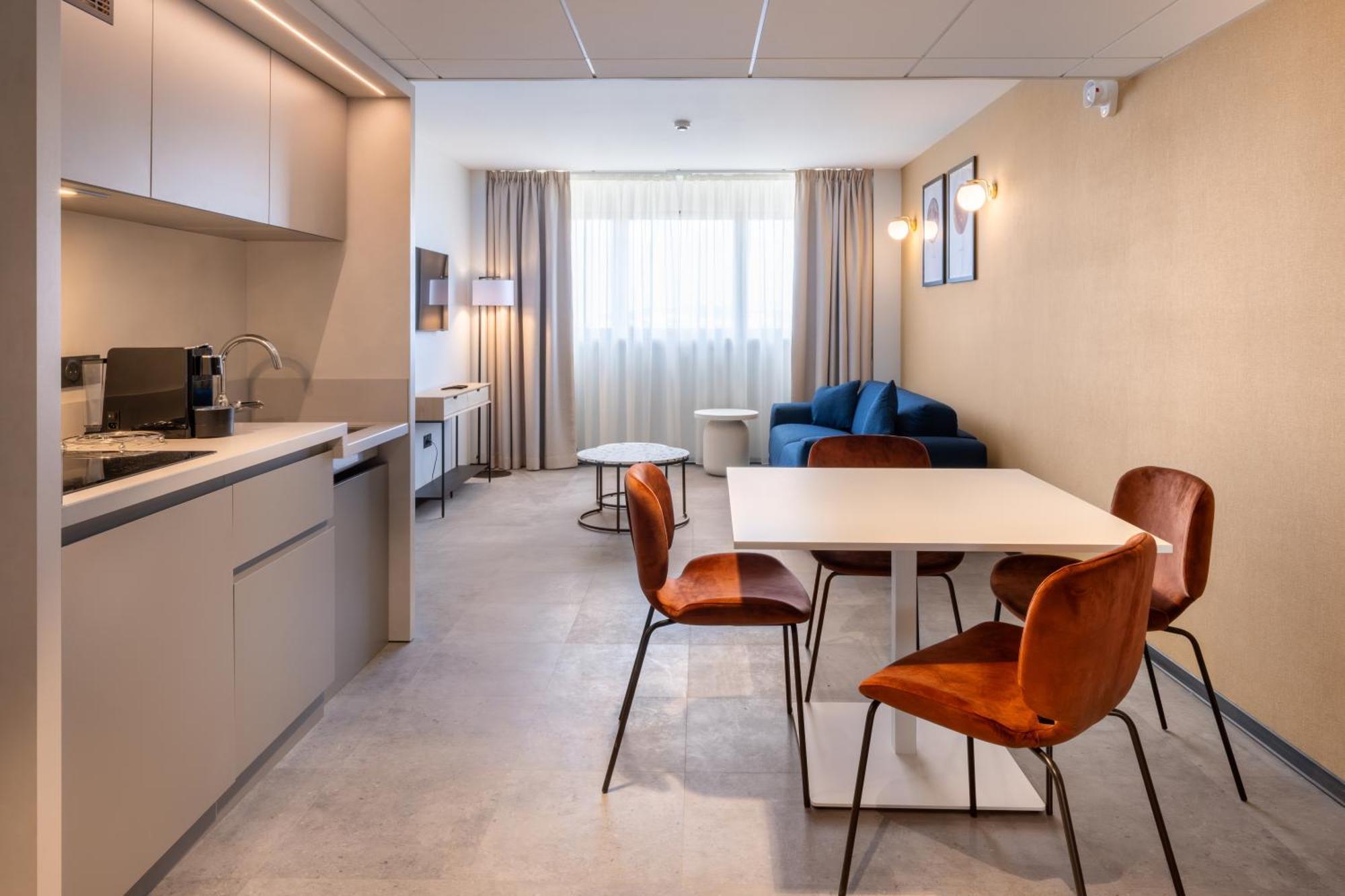 Sevenline Purpan Toulouse Exterior photo